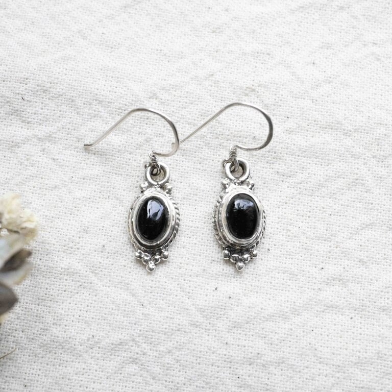 Boucles d'oreilles Tourmaline noire - Coquille