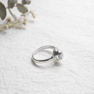 Howlite Ring - Arlo