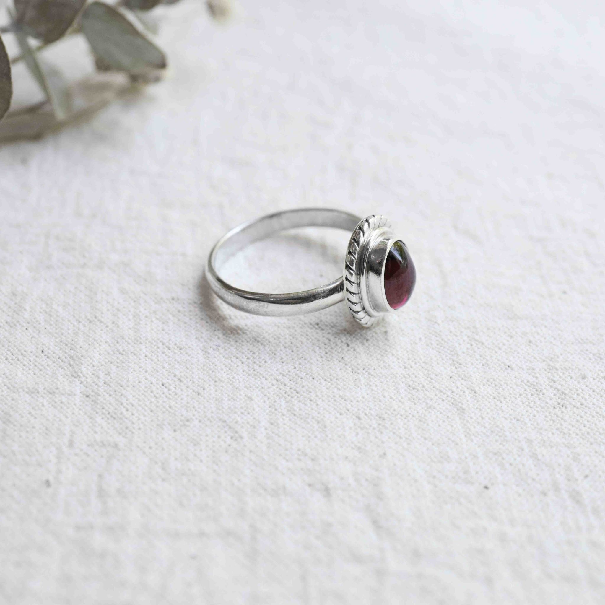 Garnet Ring - Arlo