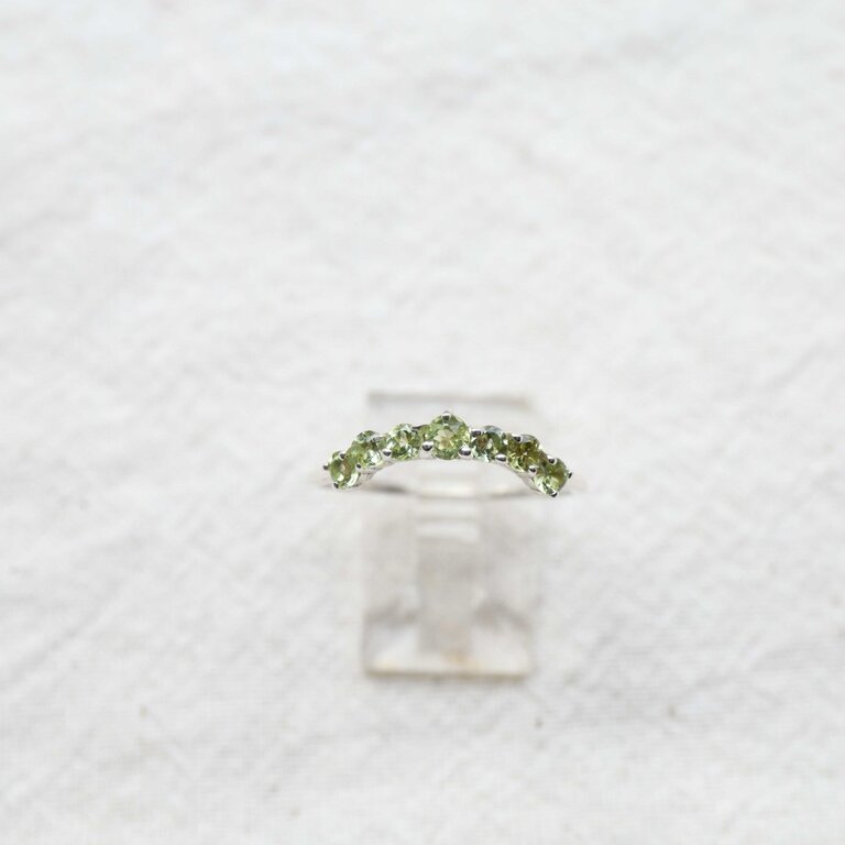 Peridot Ring - Ixia