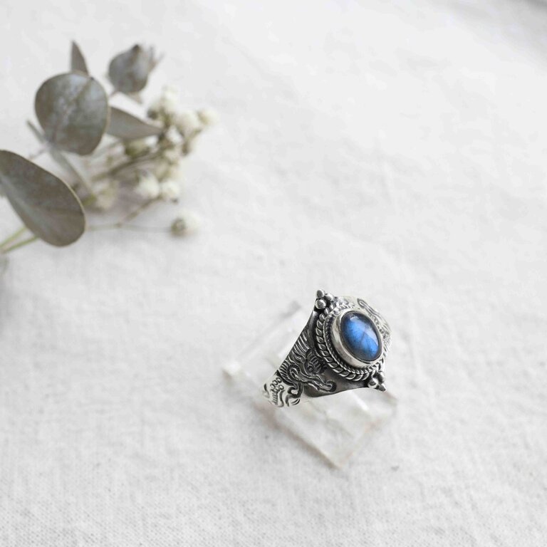Labradorite Ring - Draco