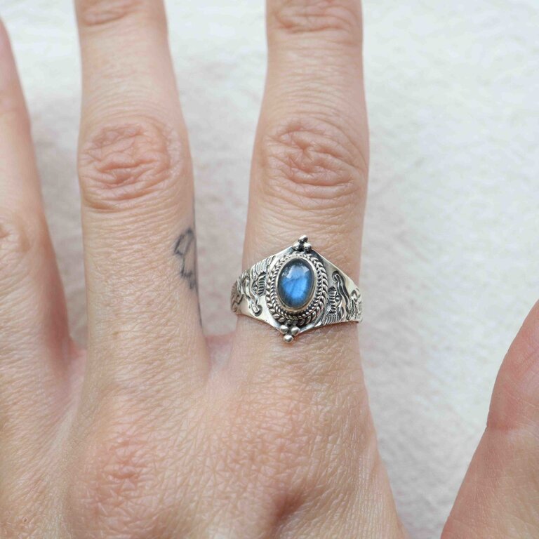 Labradorite Ring - Draco