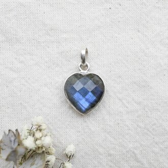 Labradorite Pendant - Coeur facetté Labradorite Pendant - Coeur facetté