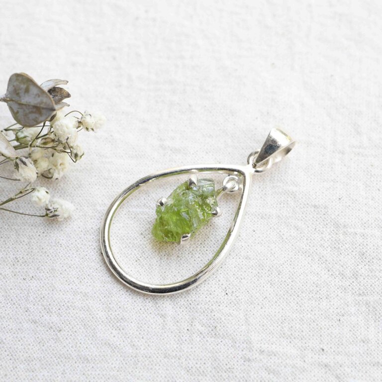 Peridot Pendant - Ficus