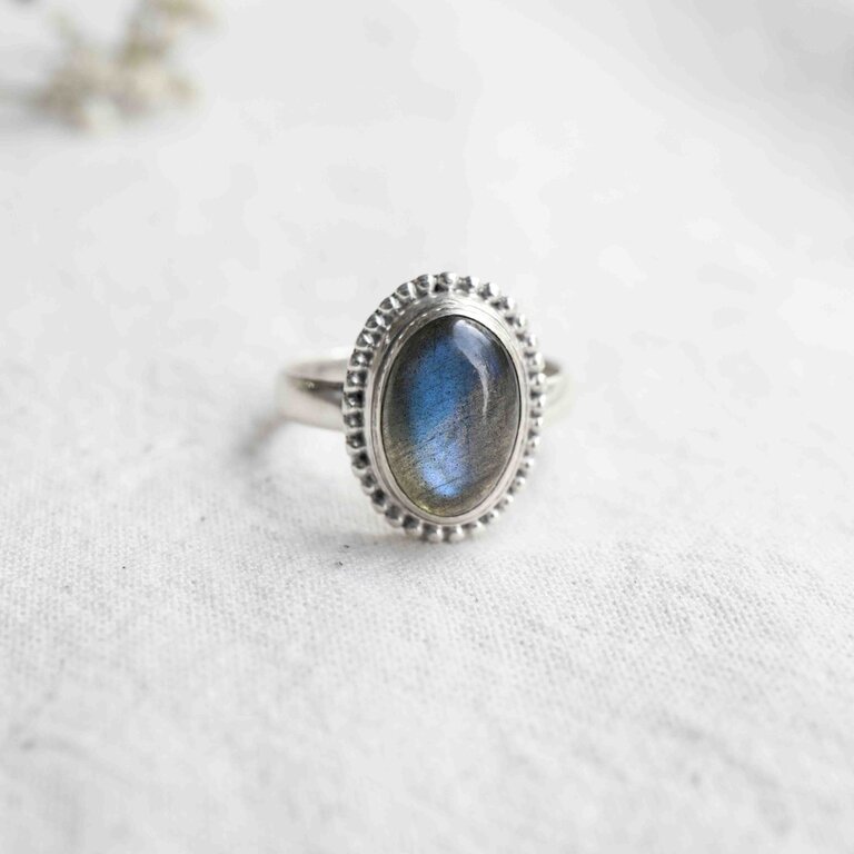 Labradorite Ring - Dahlia