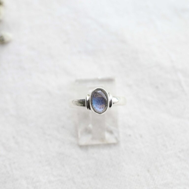 Labradorite Ring - Myosotis