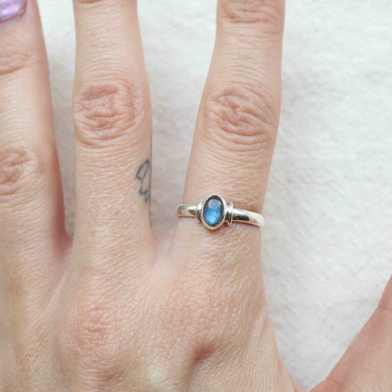 Labradorite Ring - Myosotis