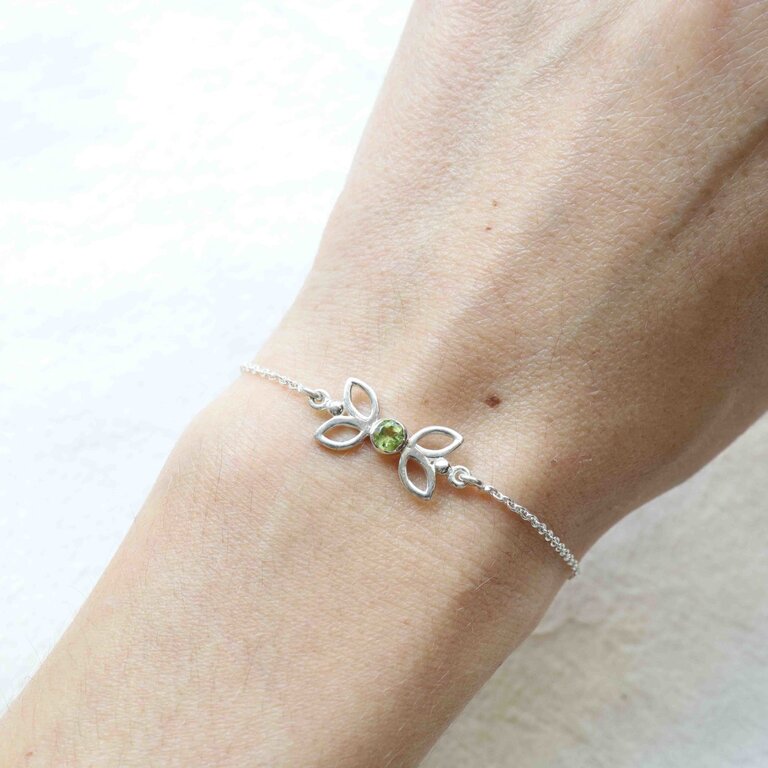 Peridot Bracelet - Élégance