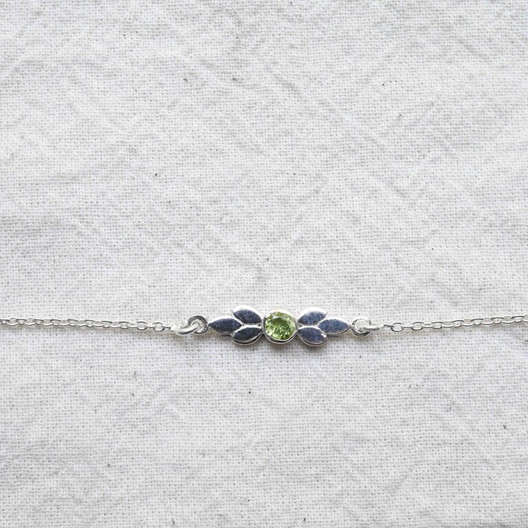 Peridot Bracelet - Élégance