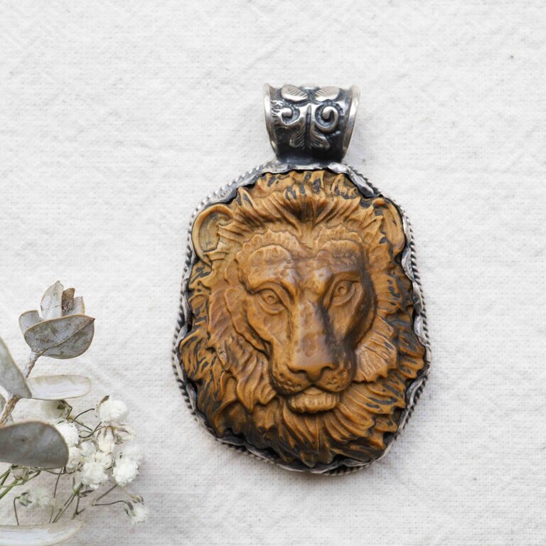 Pendentif Oeil de tigre - Lion