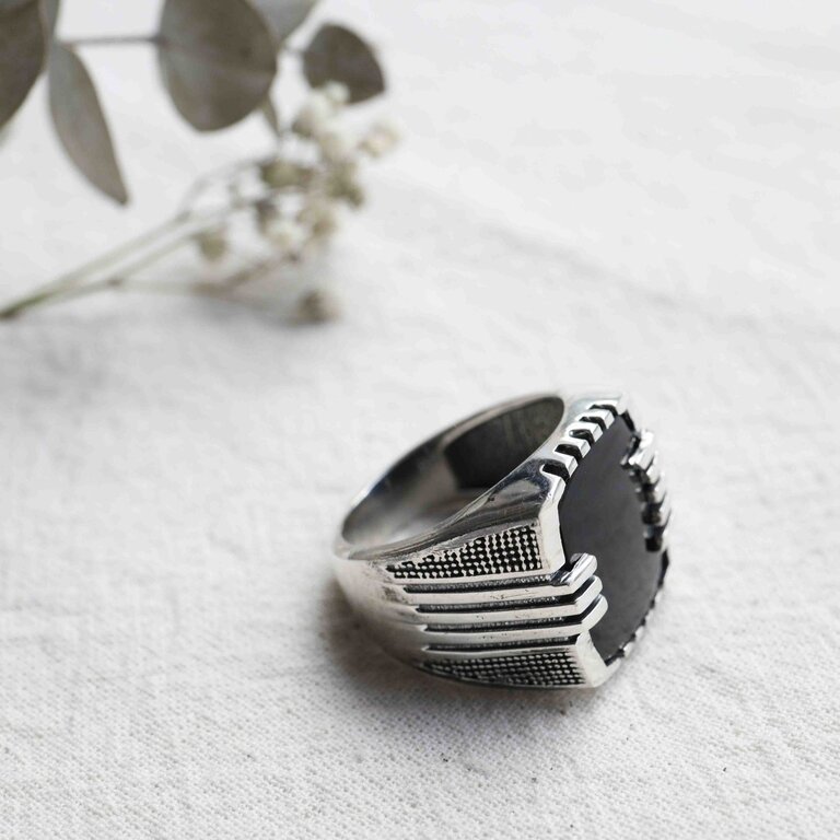 Onyx Ring - Zeus