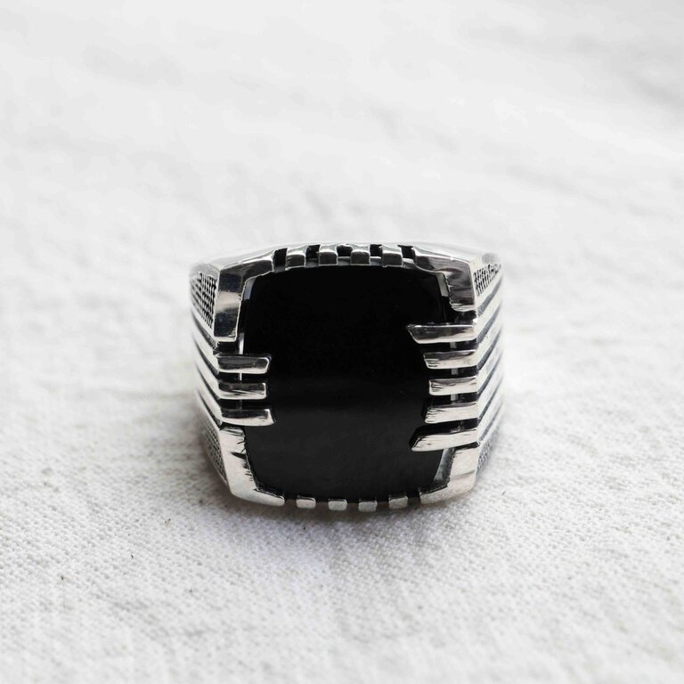 Onyx Ring - Zeus