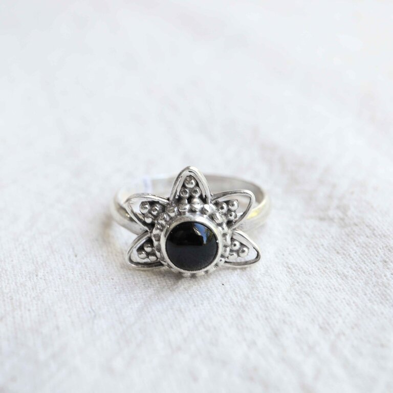 Onyx Ring - Lotus