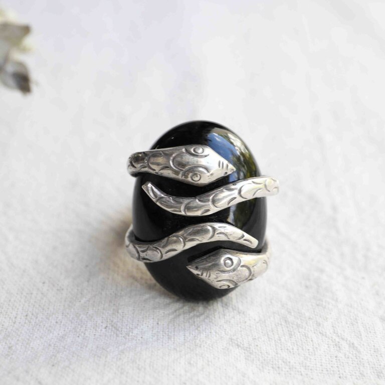 Onyx Ring - Serpent