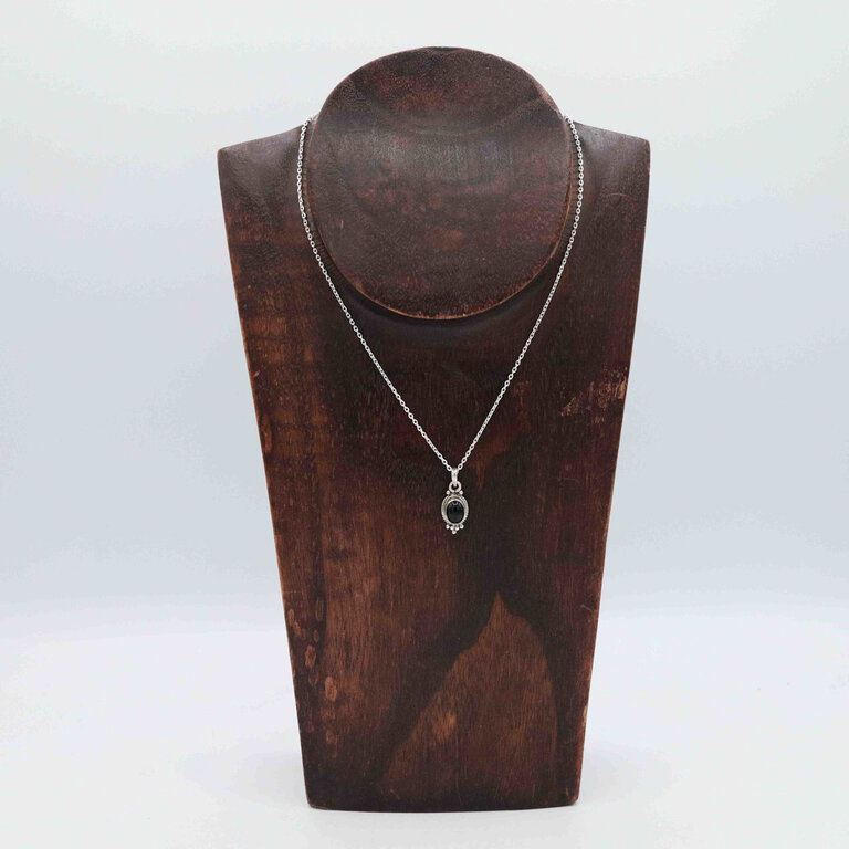 Onyx Pendant - Coquille