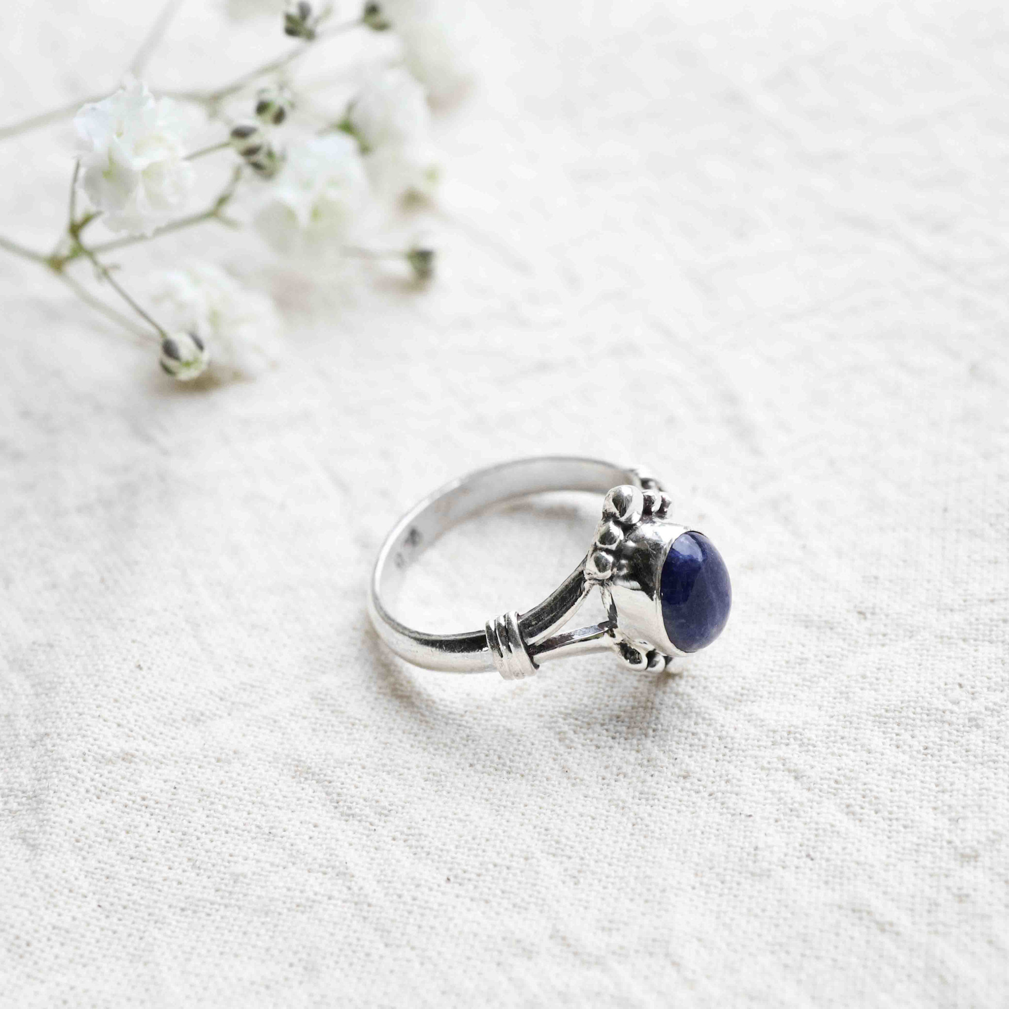 Sodalite Ring - Phénix