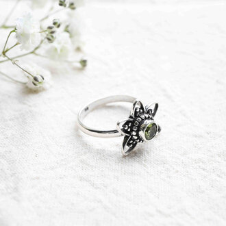 Peridot Ring - Lotus