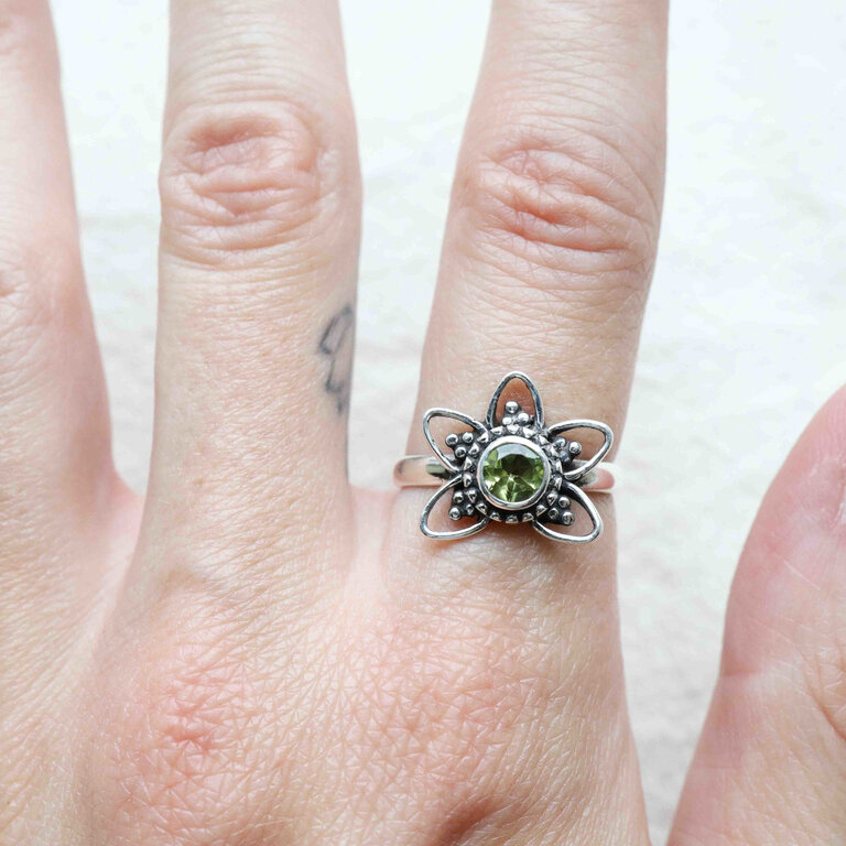 Bague Péridot - Lotus