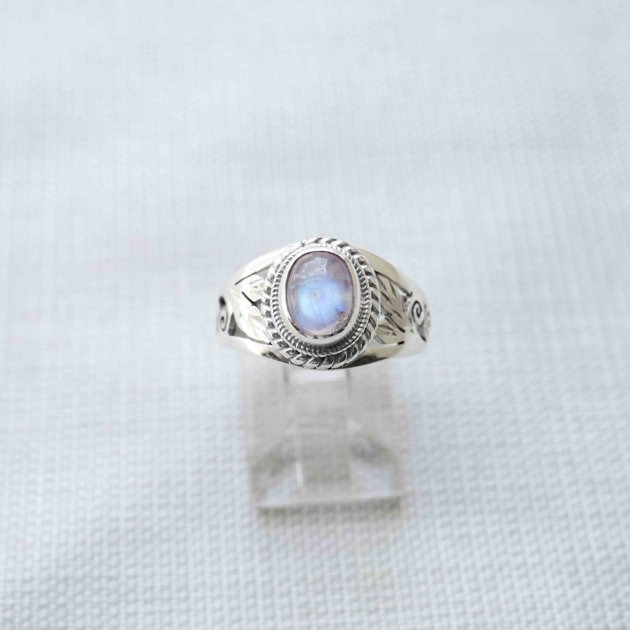 Rainbow moonstone ring - Balsa