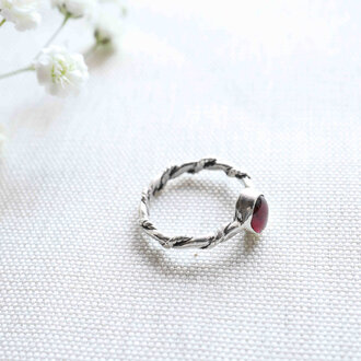 Garnet Ring - Torsade