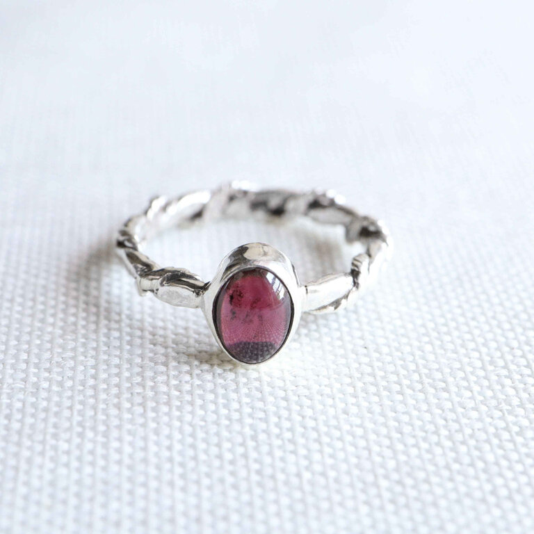 Garnet Ring - Torsade