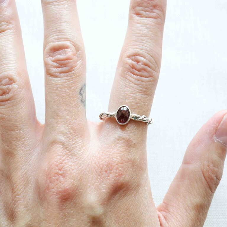 Garnet Ring - Torsade