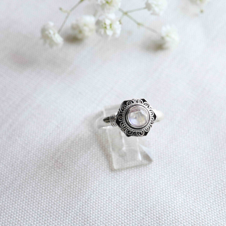 Bague Pierre de lune - Chrysanthème