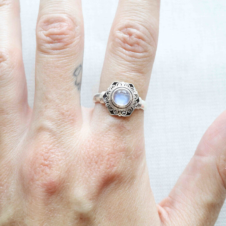 Bague Pierre de lune - Chrysanthème
