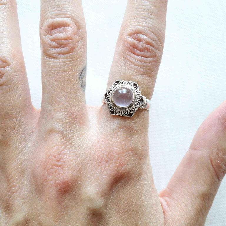 Rose Quartz Ring - Chrysanthème
