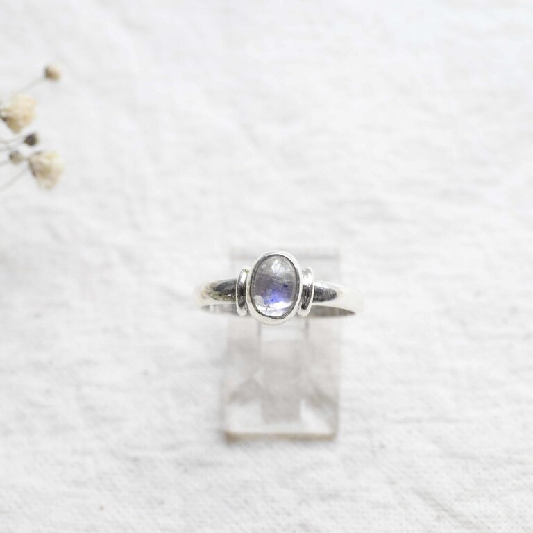 Rainbow moonstone ring - Myosotis