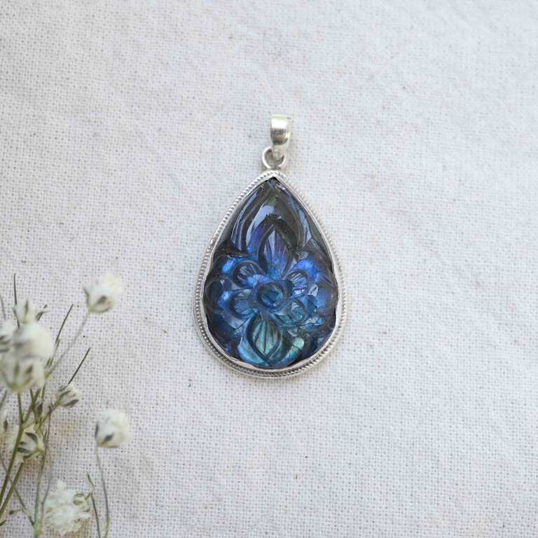 Labradorite Pendant - Carved