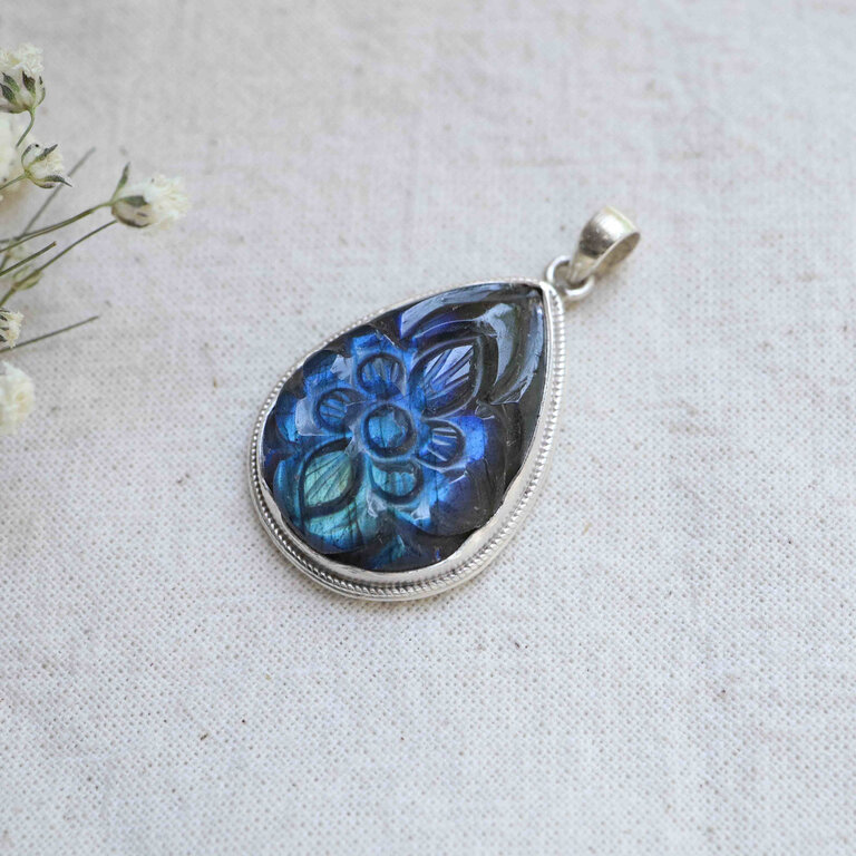 Labradorite Pendant - Carved