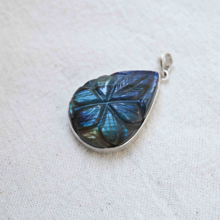 Pendentif Labradorite - Gravé simple