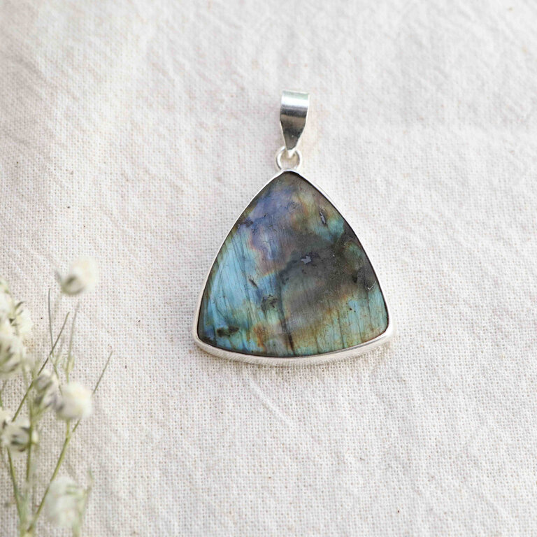 Labradorite Pendant - Mystique