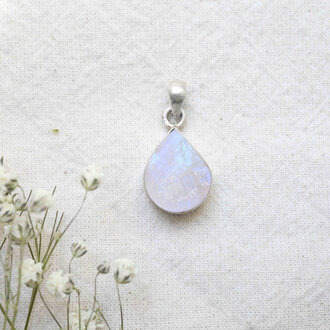 Rainbow Moonstone Pendant - Brut