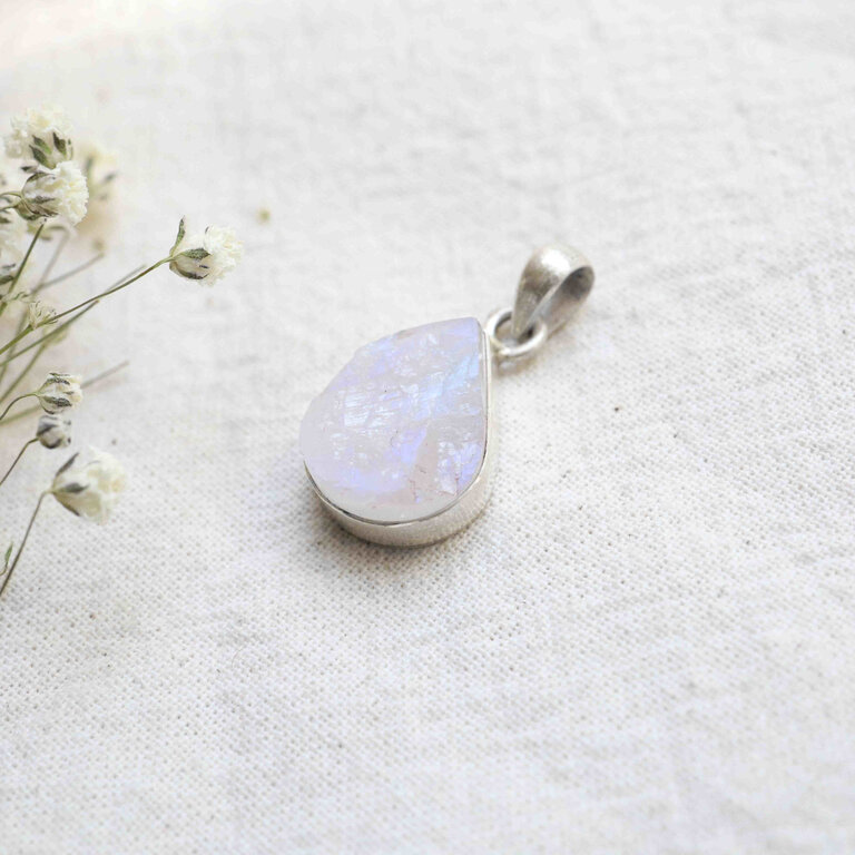 Rainbow Moonstone Pendant - Brut