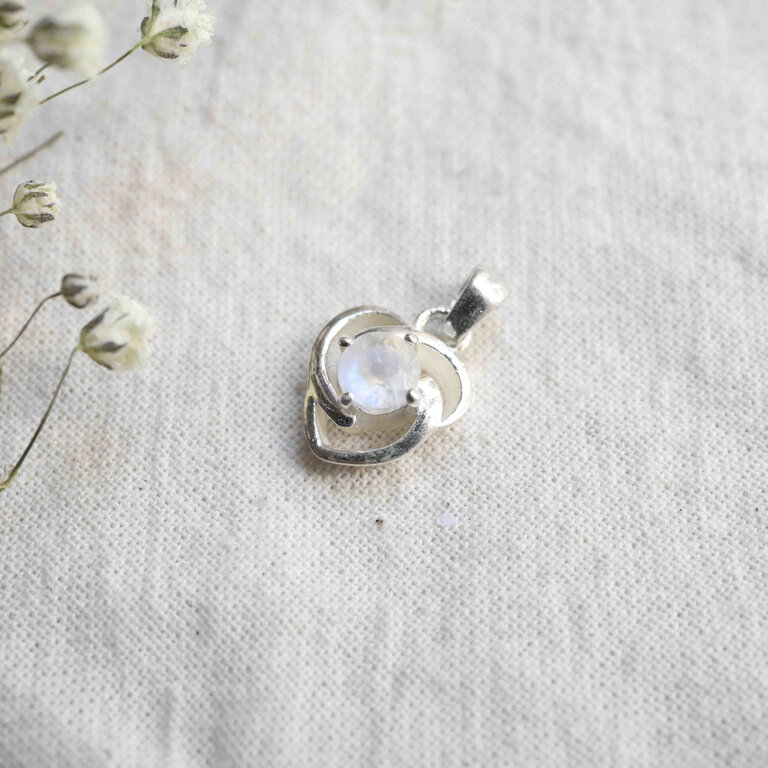 Rainbow Moonstone Pendant - Veda