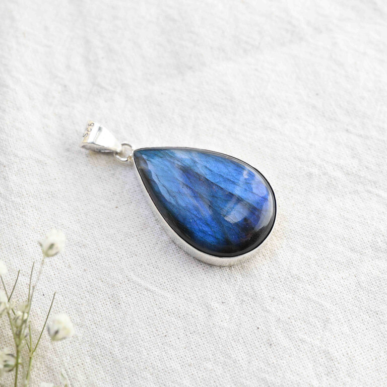 Labradorite Pendant - Goutte