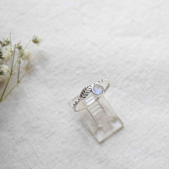 Rainbow moonstone ring - Cybèle