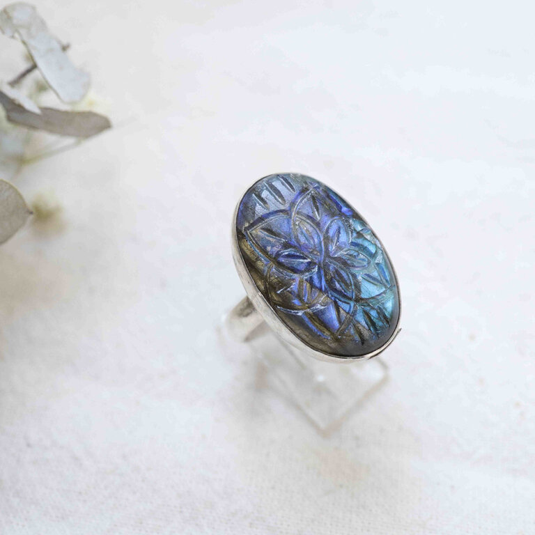 Labradorite Ring - Carved