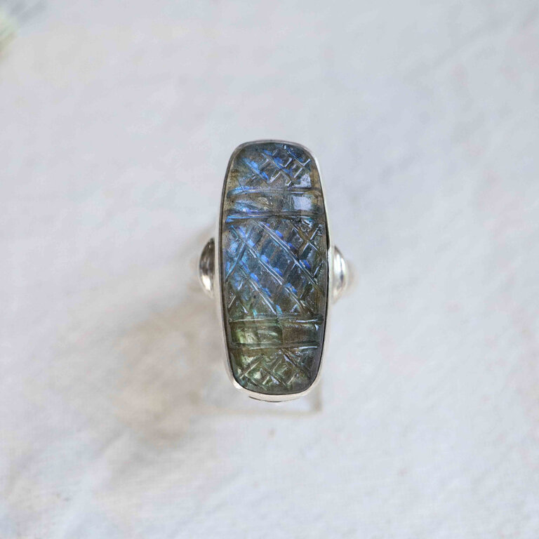 Labradorite Ring - Gravée