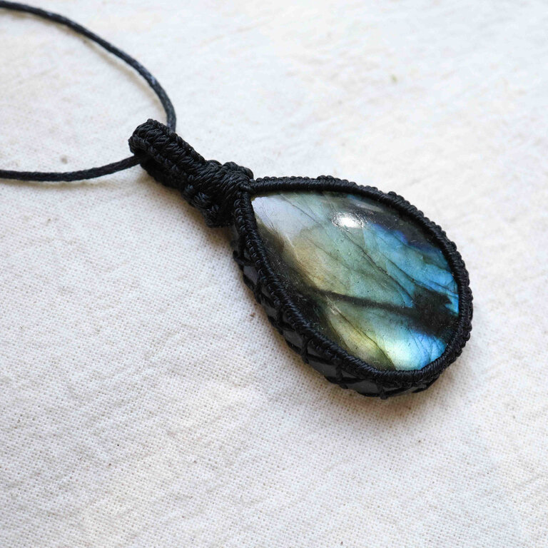 Pendentif Labradorite - Macramé