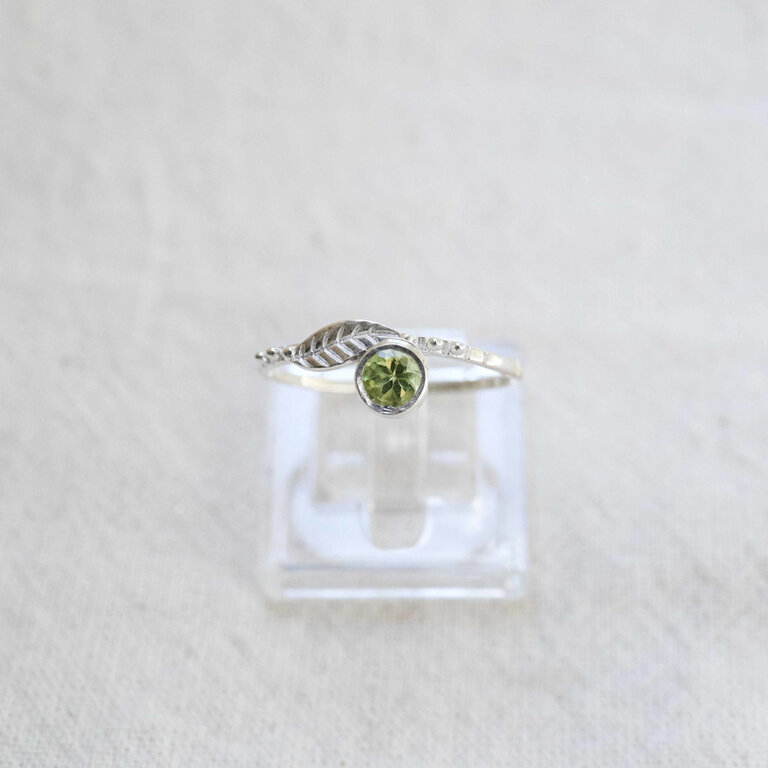 Peridot Ring - Cybèle
