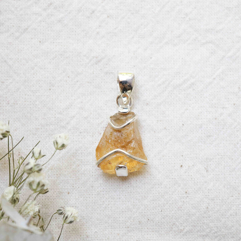 Citrine Pendant - Vague