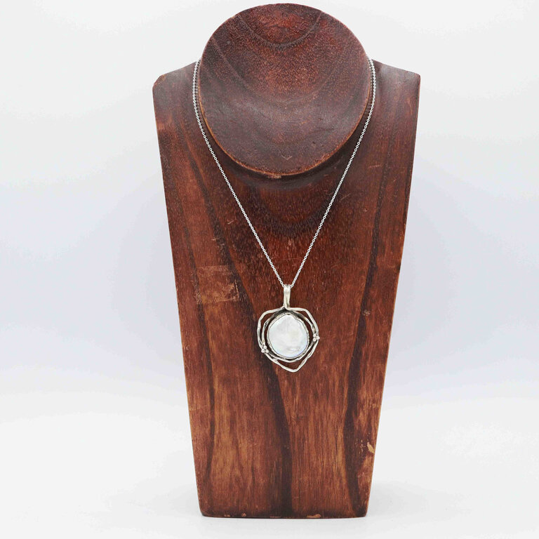 Pearl Pendant - Vent