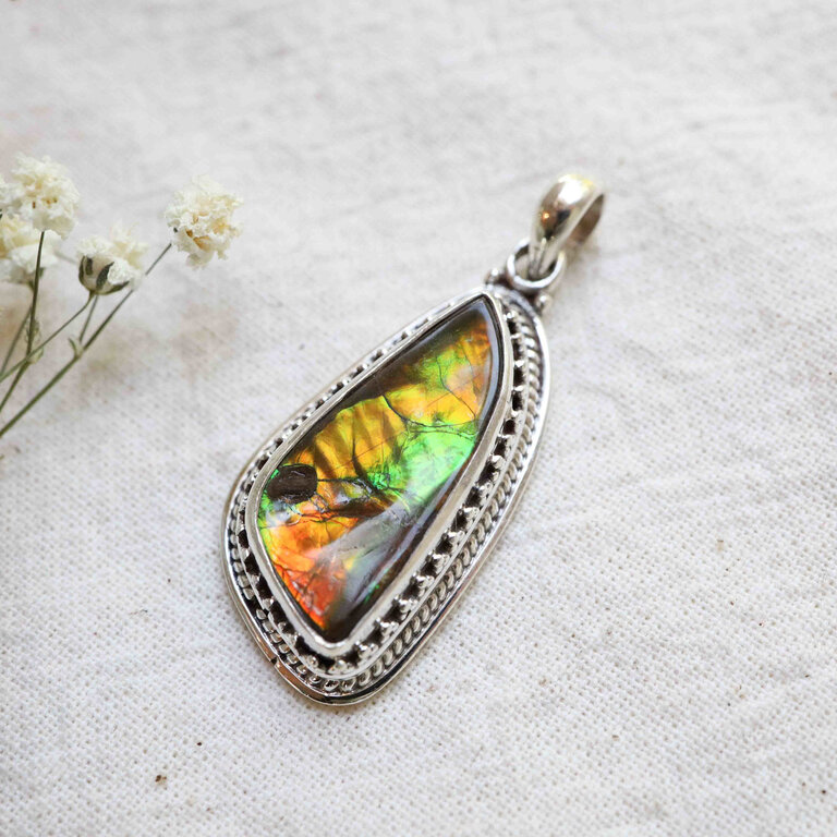 BOREAL AMMOLITE PENDANT