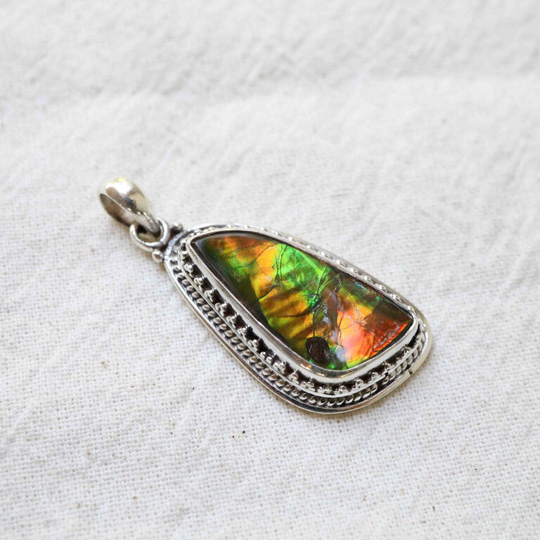 BOREAL AMMOLITE PENDANT