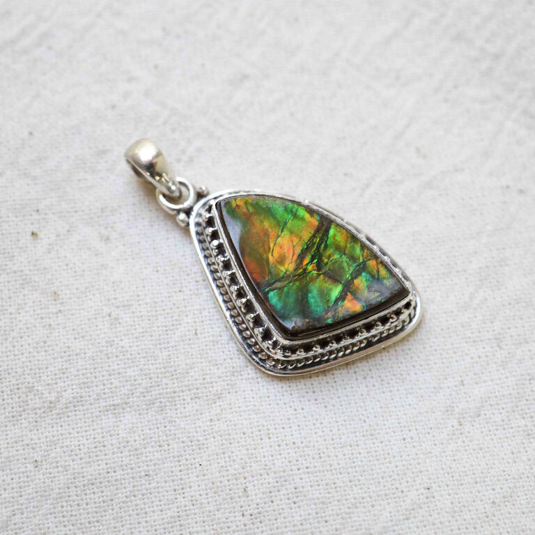 BOREAL AMMOLITE PENDANT