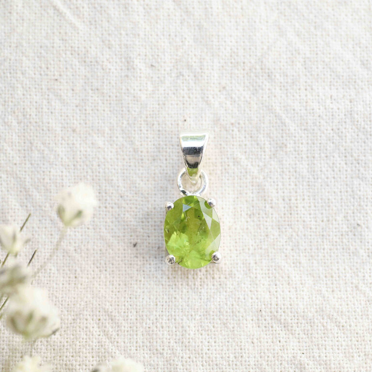 Peridot Pendant - Ovale