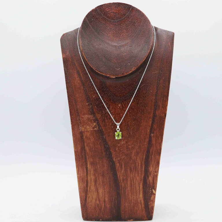 Peridot Pendant - Ovale